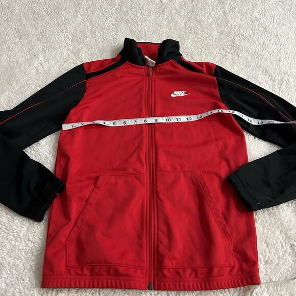 Nike Full Zip Red Black Large Logo Track Jacket Youth Sz L Sports Casual Wear - Picture 4 of 7
